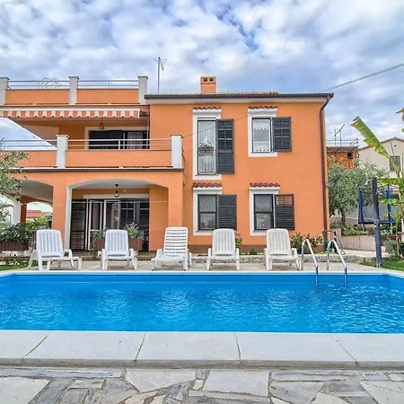 Kety Apartman Pula
